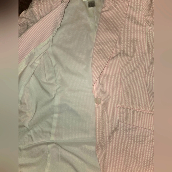 Bloomingdale's Women's Pink Pinestripe Seersucker Blazer Size 6 - Picture 11 of 11